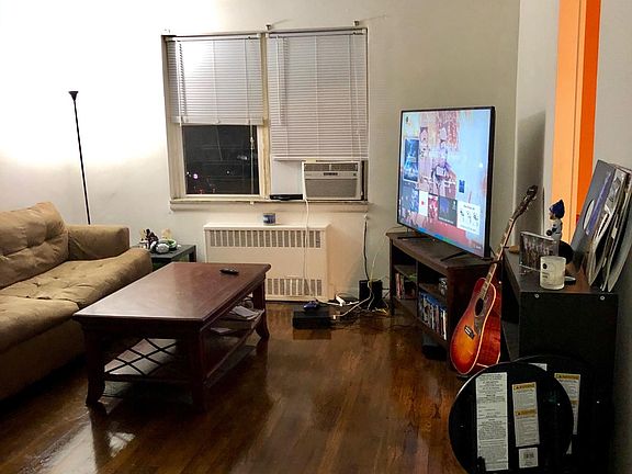 3rd image of 6818 Eliot Ave #2