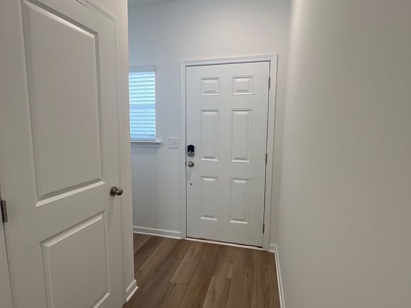 5th image of 284 Kenoot Dr