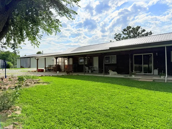 2463 State Highway Dd, Ava, MO 65608