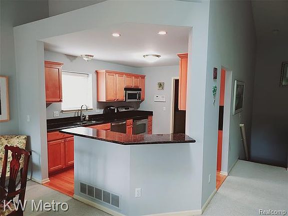 4th image of 1337 Waverly Dr