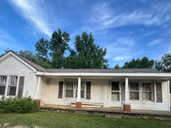 101 Railroad St, Collinwood, TN 38450