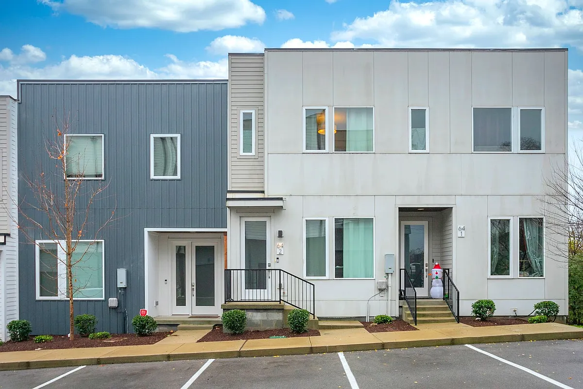 Building Photo - 64 Fern Ave #2