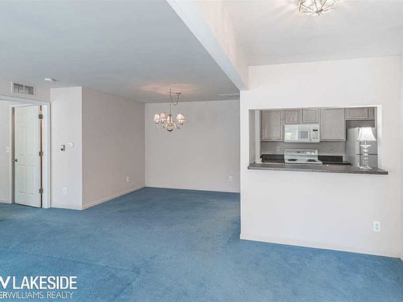 4th image of 46120 Baldwin Dr #39