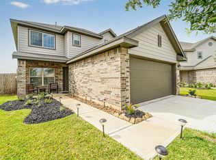 184 Kelly St, Angleton, TX 77515