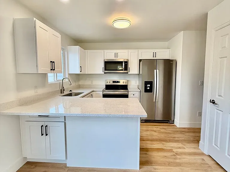 1735 W 540 N #1001 — Photo 7