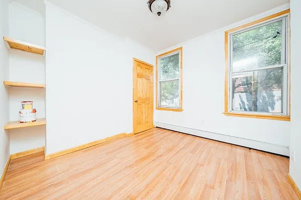 Rented by Nooklyn NYC LLC | media 30