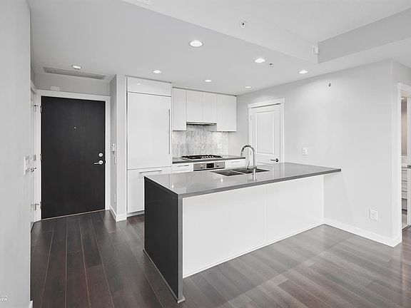 2nd image of 5638 Birney Ave #203