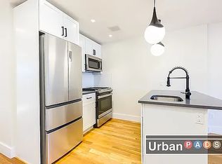 184 Adelphi St #1C, Brooklyn, NY 11205