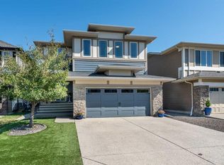 6 S Storm Mountain Pl, Okotoks, AB T1S0L6