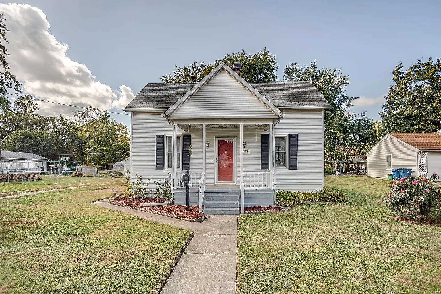 316 S Prairie St photo 1