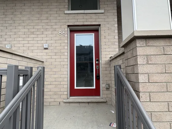 86 Ryan Reynolds Way, Ottawa, ON K4A 1L2