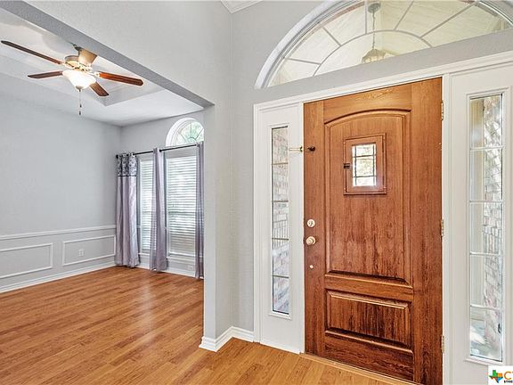 3rd image of 905 Westend Dr