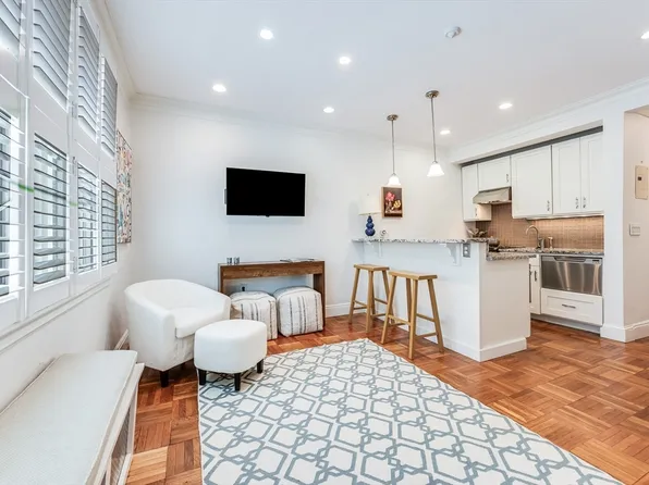 56 Commonwealth Ave APT 53, Boston, MA 02116