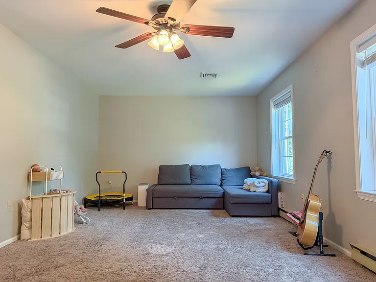 951 Daniel Dr — Photo 5