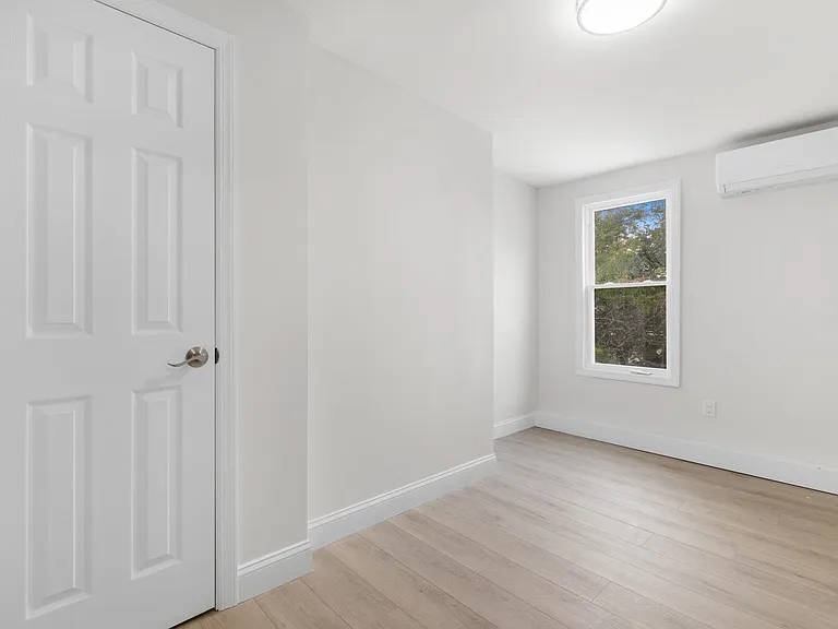 173 Van Horne St #2 — Photo 10