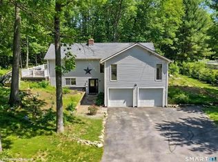 215 Cranberry Pond Road, Norwich, CT 06360