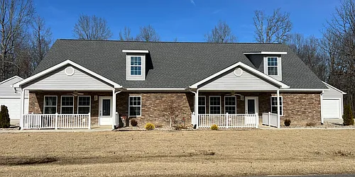 2030A Shade Tree Dr Photo 1