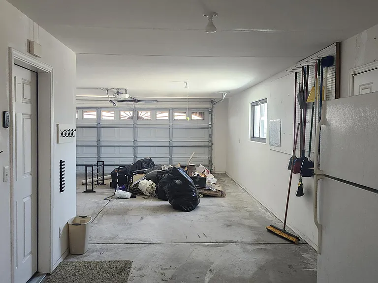 3048 Mirage Dr — Photo 39