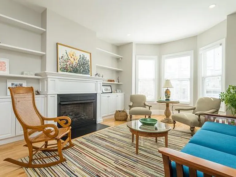 225 Morrison Ave — Photo 2