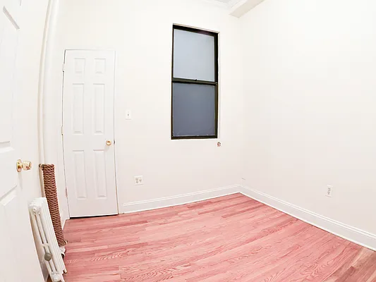 Rented by Urban Real Estate Inc | media 15