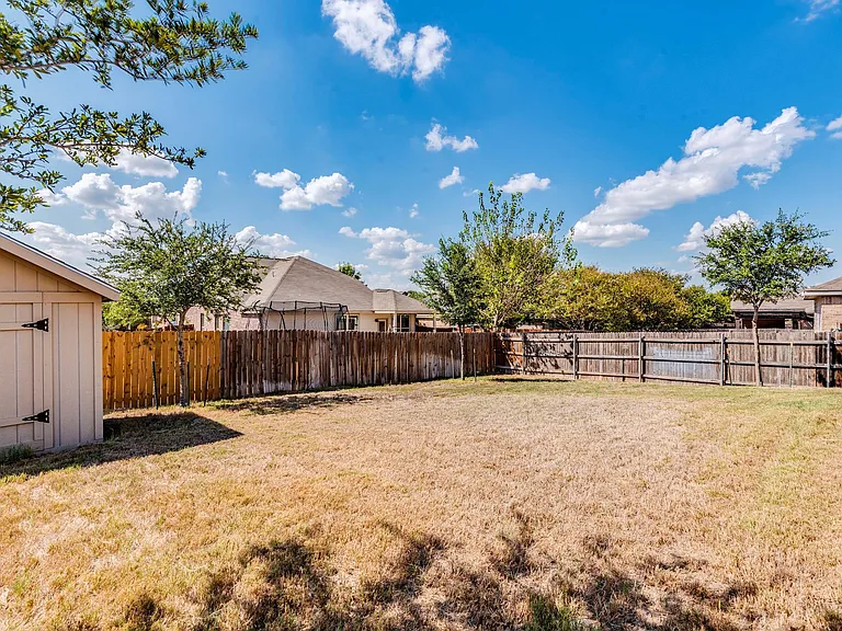 154 Flagstone Trl — Photo 25