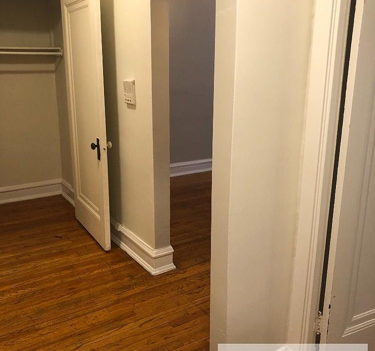 1st image of 6368 N Hermitage Ave #2