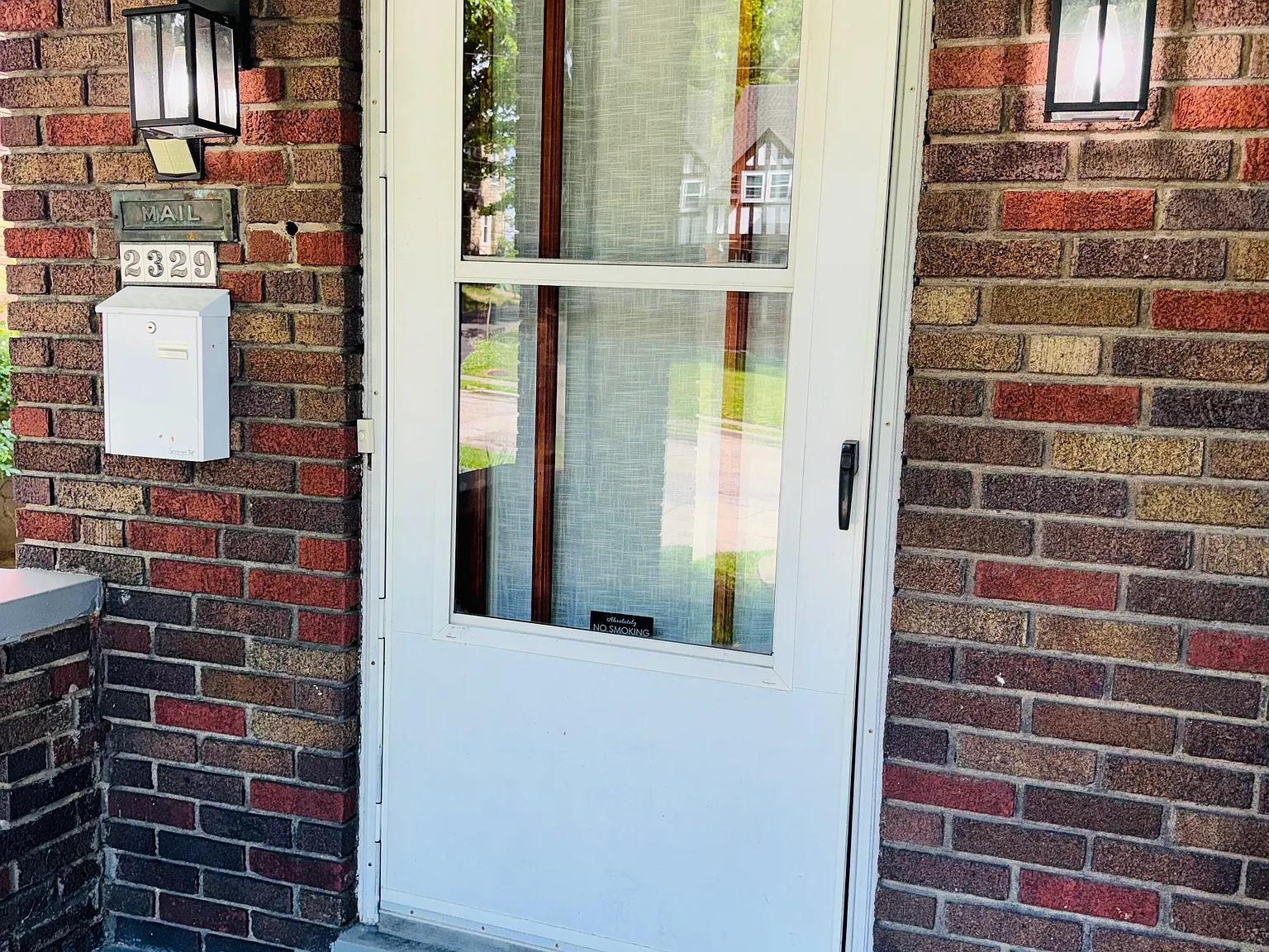 2 bed, 900 sqft, $2,150 — Photo 2