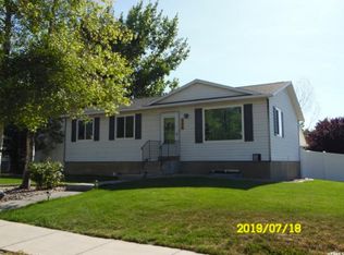 395 Landmark Dr, Tooele, UT 84074