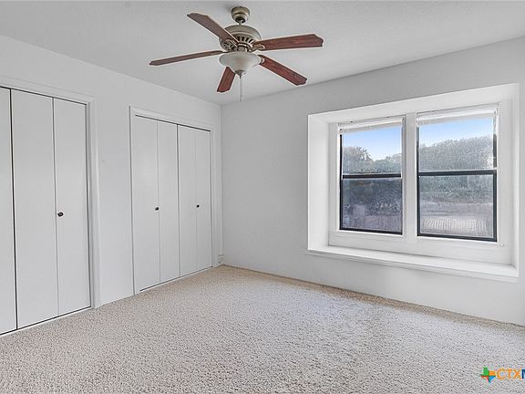 5th image of 1221 W Hopkins St #15