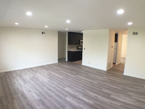 2nd image of 131 Shelley Ave APT 4