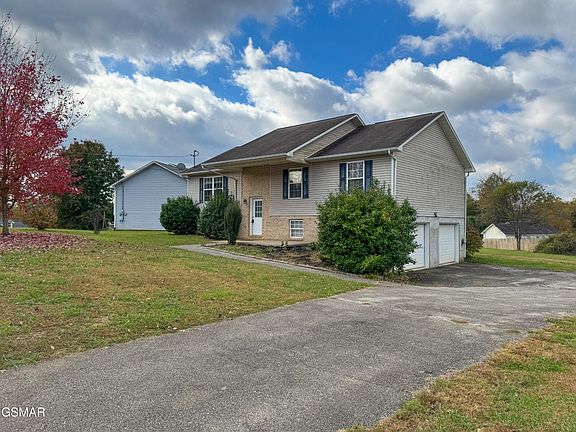2nd image of 4543 Winslow Dr