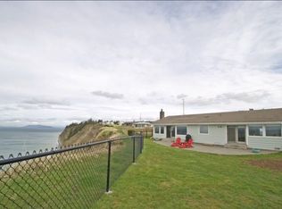 1963 W Beach Rd, Oak Harbor, WA 98277