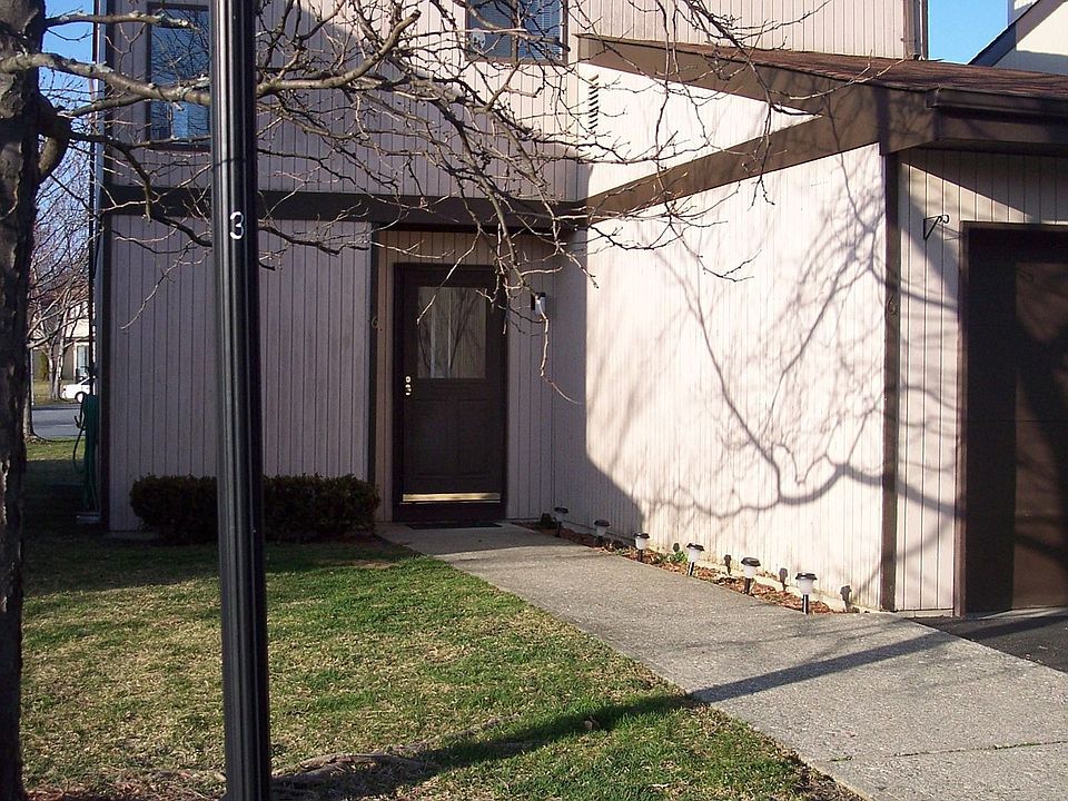 Front View of HOme