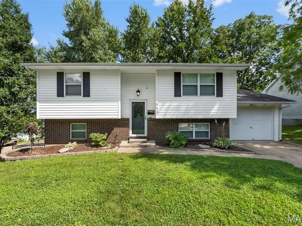 841 Greensferry Rd, Jackson, MO 63755