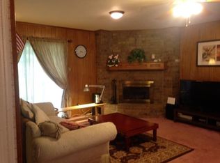 4013 Green Valley Dr, Bryan, TX 77802