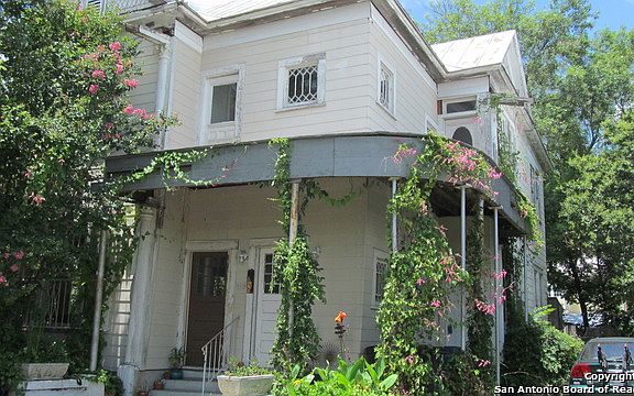 3rd image of 219 Florida St