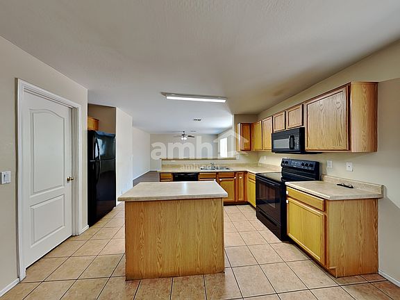 3rd image of 8506 W Miami St
