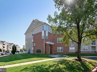 319 Eagles Lndg Ct APT E, Odenton, MD 21113