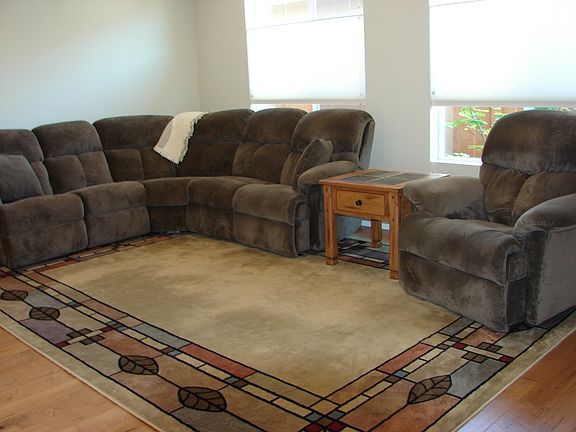 3rd image of 8328 Vashon Dr NE