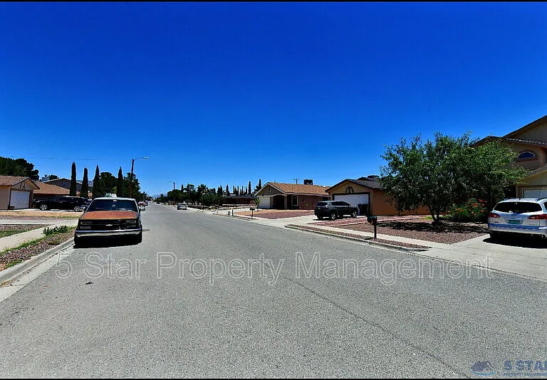804 Margarita St — Photo 44