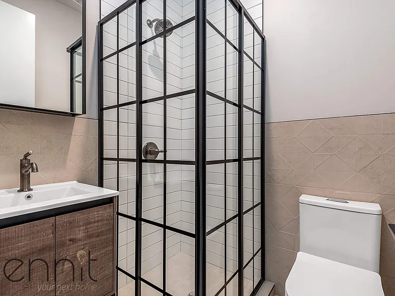 799 E 34th St #3C — Photo 8