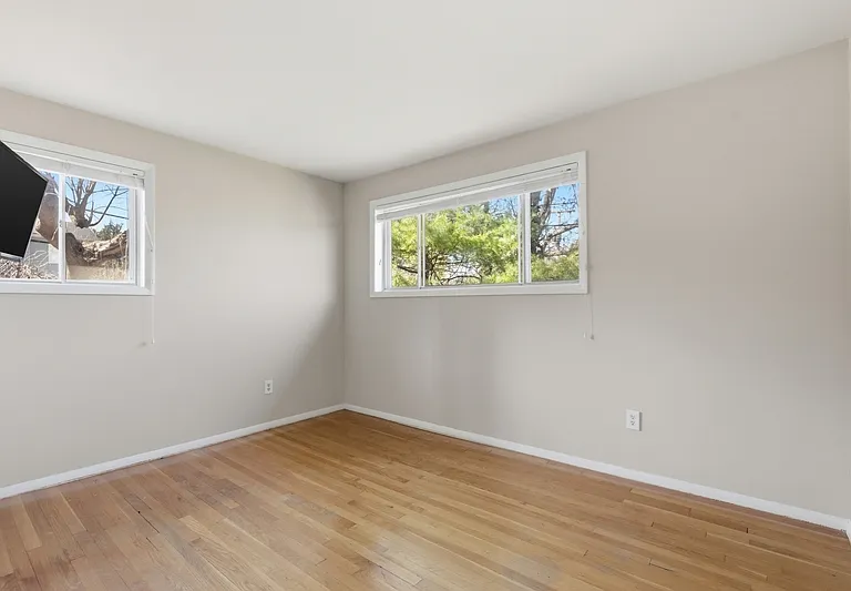 521 Epsom Rd #2C — Photo 12