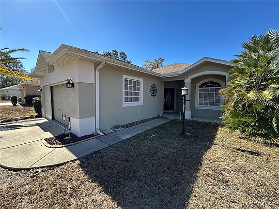 3rd image of 2394 N Brentwood Cir