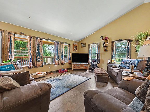 4th image of 926 Wattles Rd