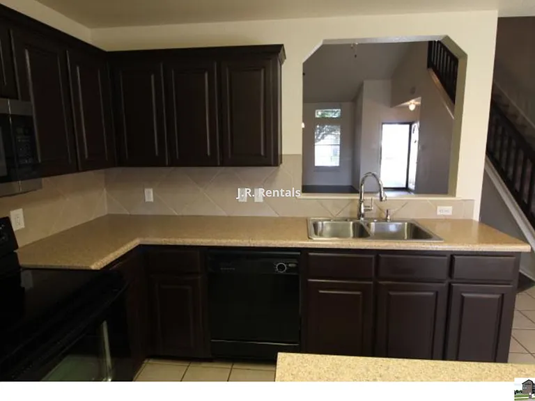 5611 Bertha Dr — Photo 21