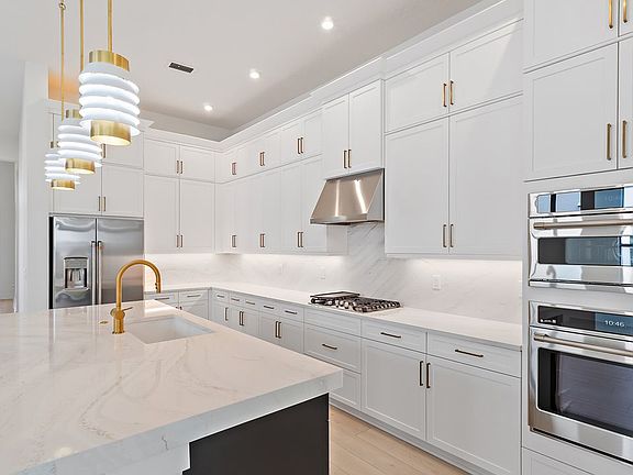Madison Model Kitchen