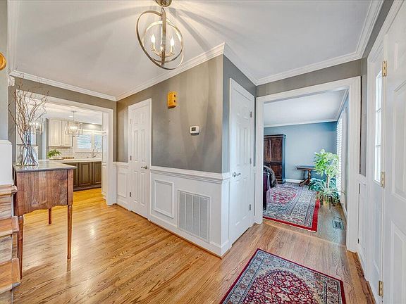 4th image of 4434 Brentwood Ct