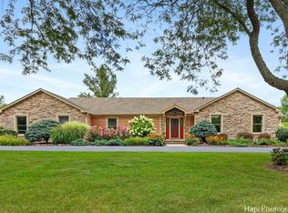 2 Overbrook Rd, South Barrington, IL 60010