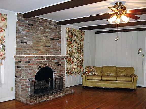 4th image of 1117 Terry Ln