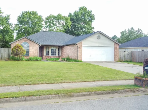 405 Robin Hood Ct, Springdale, AR 72764